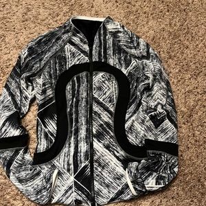 Lululemon On The Move Reversible Zip Up 6